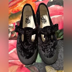 Vans Style 93 Crushed Velvet Shoe Black NEW 8.5  Mary Jane buckle 90s grunge